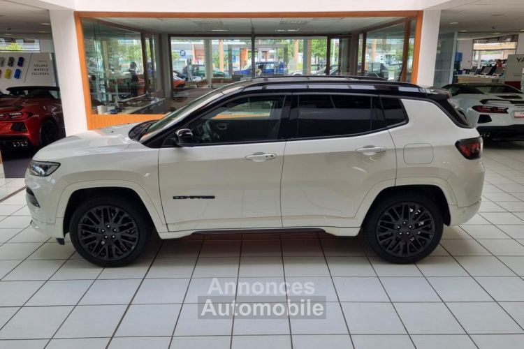 Jeep Compass II (2) 1.3 PHEV T4 240 4XE EAWD S AT6 - <small></small> 30.500 € <small></small> - #30