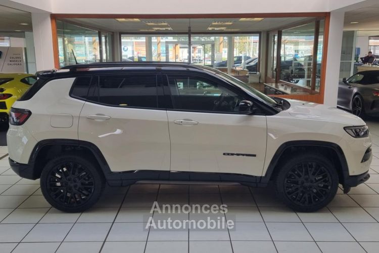 Jeep Compass II (2) 1.3 PHEV T4 240 4XE EAWD AT6 - <small></small> 35.900 € <small></small> - #33