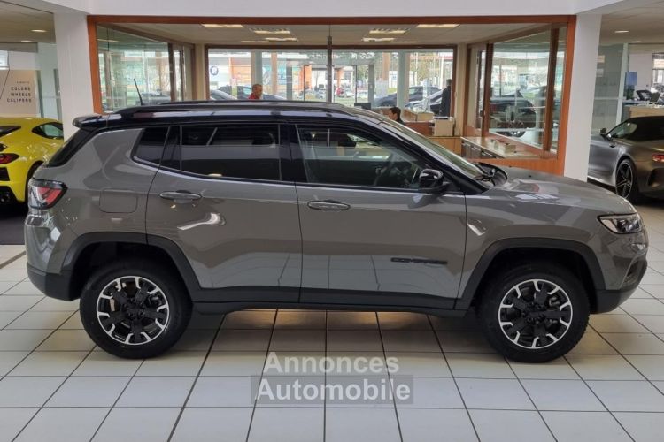 Jeep Compass II (2) 1.3 PHEV T4 240 4XE EAWD UPLAND - <small></small> 33.900 € <small></small> - #30