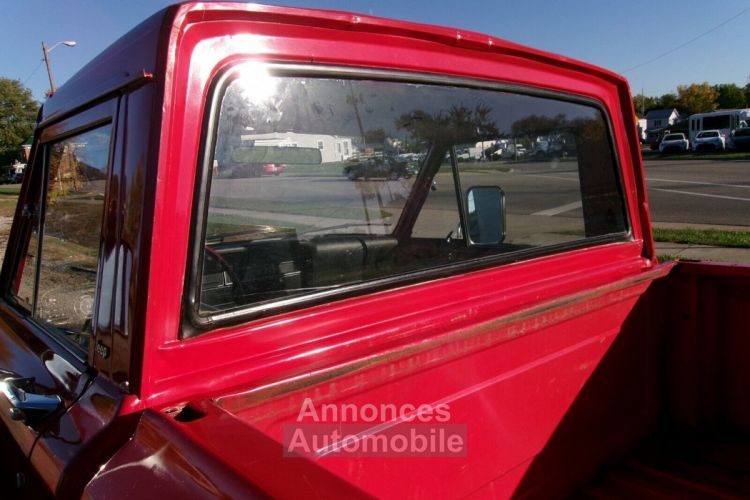 Jeep J-series J20 4X4 Pick Up  - <small></small> 28.000 € <small>TTC</small> - #27