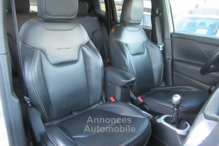 Jeep Renegade 1.6 I MultiJet SetS 120 ch Limited - <small></small> 11.990 € <small>TTC</small> - #10