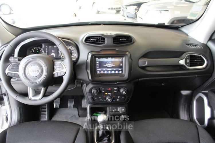 Jeep Renegade 1.6 l MultiJet 120 ch BVM6 Quiksilver Edition - <small></small> 16.900 € <small>TTC</small> - #6