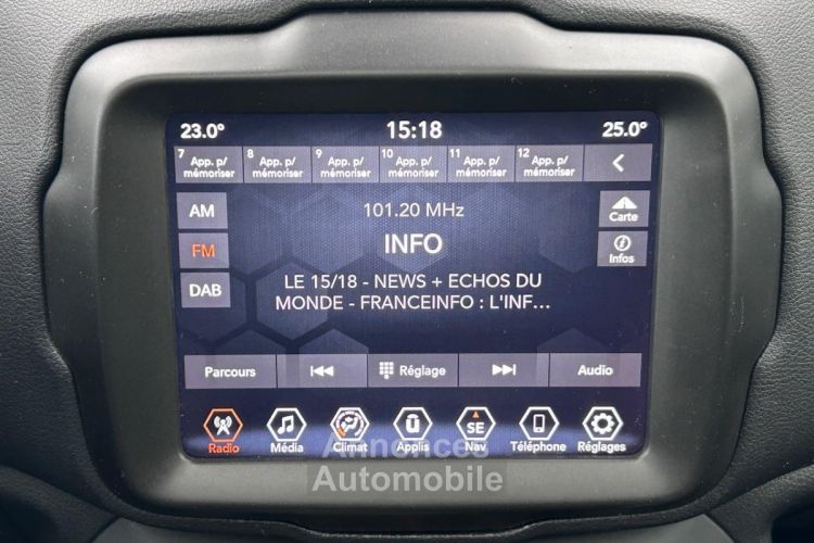 Jeep Renegade 1.6 MULTIJET 130CH LIMITED SOLID BLACK - <small></small> 22.150 € <small>TTC</small> - #17