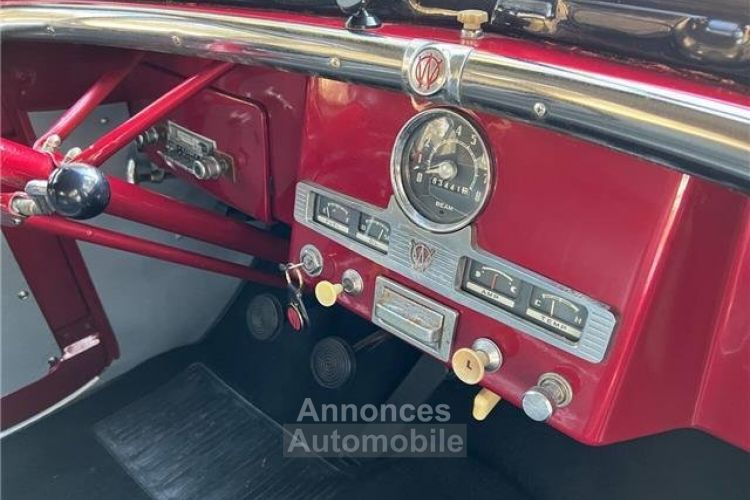 Jeep Willys Jeepster  - <small></small> 30.600 € <small>TTC</small> - #29