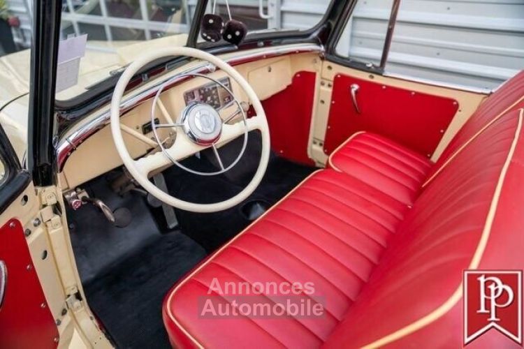 Jeep Willys Jeepster  - <small></small> 30.800 € <small>TTC</small> - #15