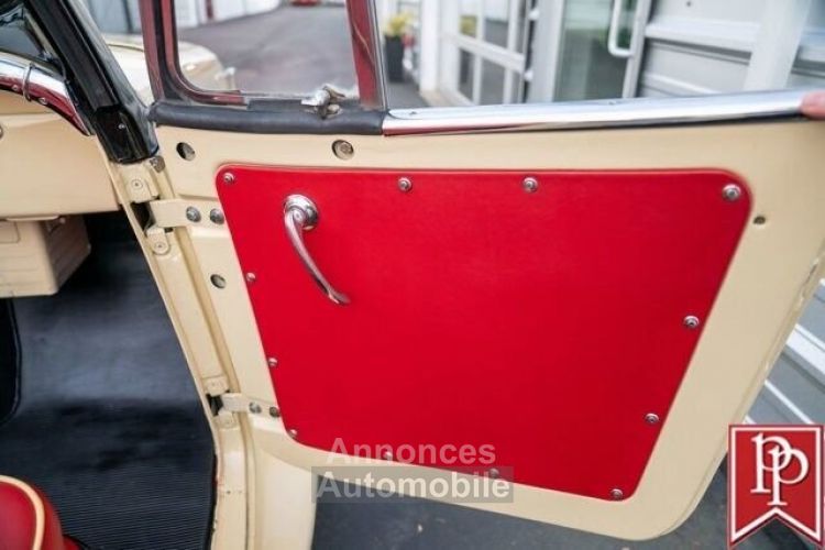 Jeep Willys Jeepster  - <small></small> 30.800 € <small>TTC</small> - #32