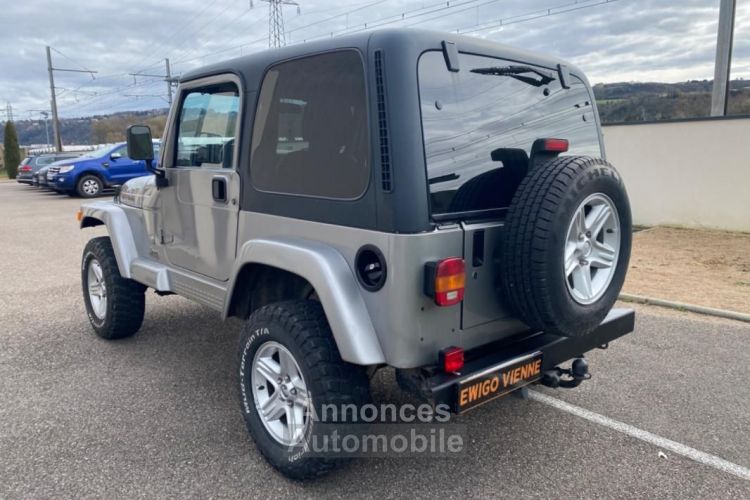 Jeep Wrangler 2.5 120CH ANNIVERSAIRE AWD PNEU MUD+ REHAUSSE 5CM - <small></small> 17.990 € <small>TTC</small> - #6