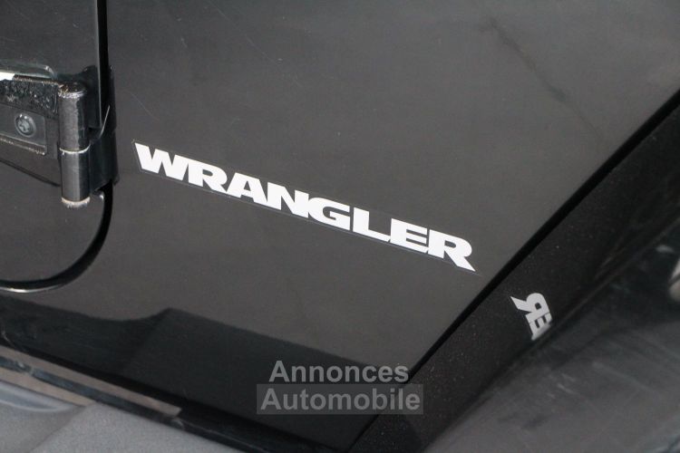 Jeep Wrangler 2.8 CRD 200 Sport - <small>A partir de </small>290 EUR <small>/ mois</small> - #18