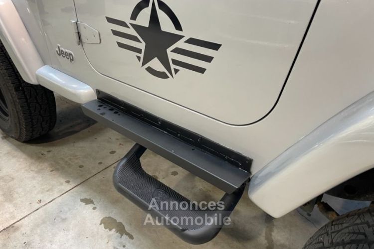 Jeep Wrangler 4.0 L 4.0 BVA HARD TOP - <small></small> 27.900 € <small>TTC</small> - #17