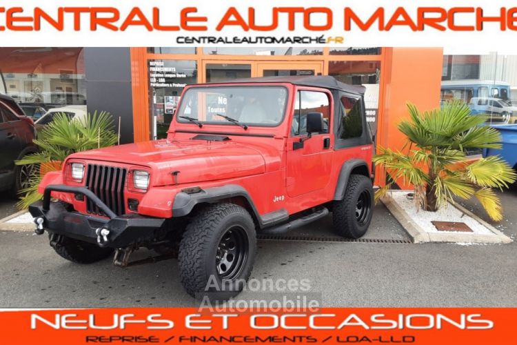 Jeep Wrangler 4.0L 6 CYLINDRES rouge - <small></small> 21.990 € <small>TTC</small> - #1