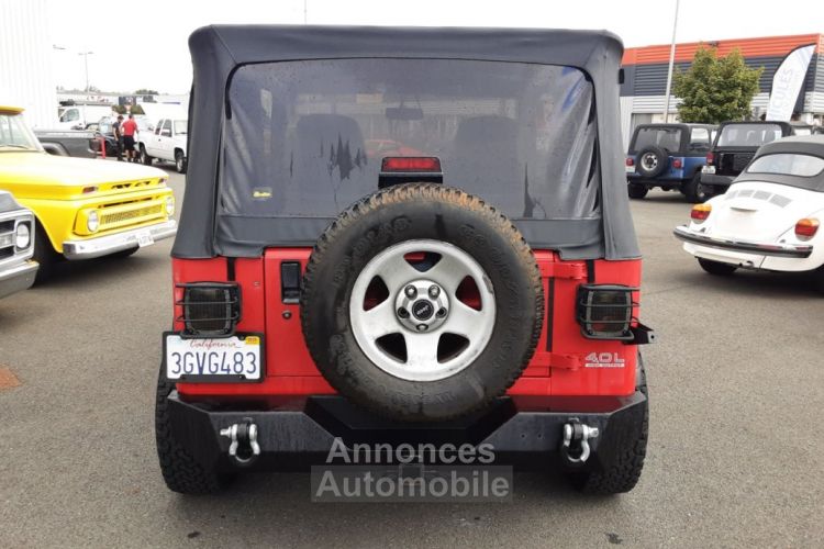 Jeep Wrangler 4.0L 6 CYLINDRES rouge - <small></small> 21.990 € <small>TTC</small> - #10