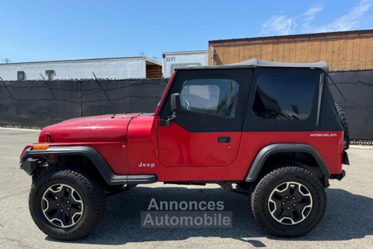 Jeep Wrangler 4.0L 6 CYLINDRES ROUGE - <small></small> 20.990 € <small>TTC</small> - #17