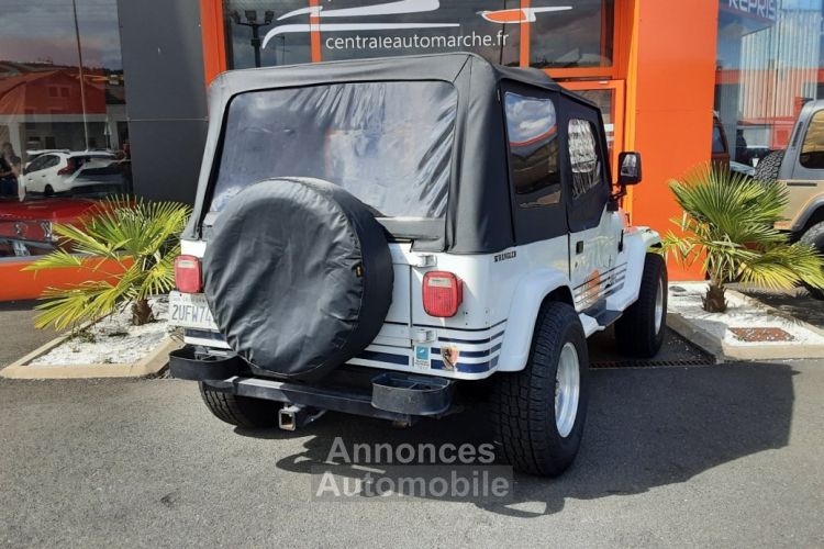 Jeep Wrangler 4.2L 6 CYLINDRES Blanche Island Edition - <small></small> 19.990 € <small>TTC</small> - #3
