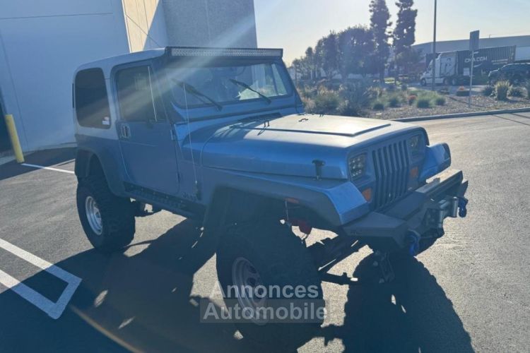 Jeep Wrangler 4.2L 6 CYLINDRES BLEU 1988 - <small></small> 20.900 € <small>TTC</small> - #23