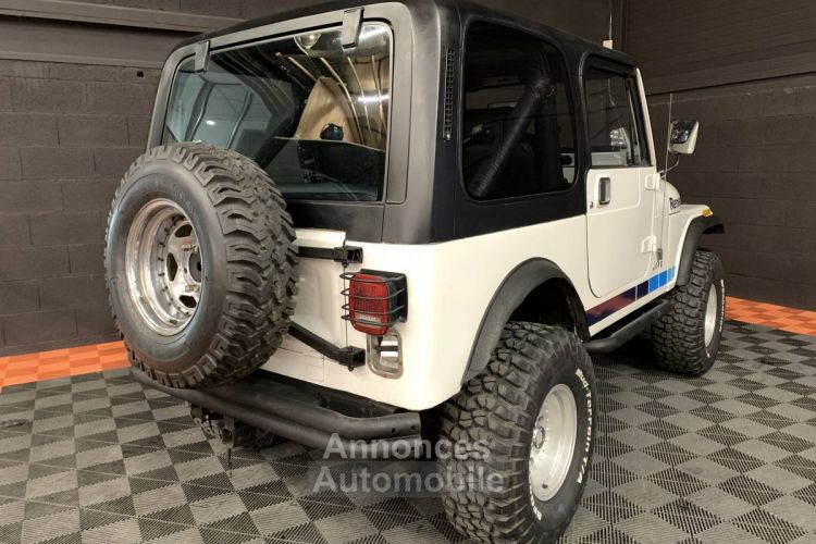 Jeep Wrangler CJ7 RENEGADE 4.2 - <small></small> 19.900 € <small>TTC</small> - #12