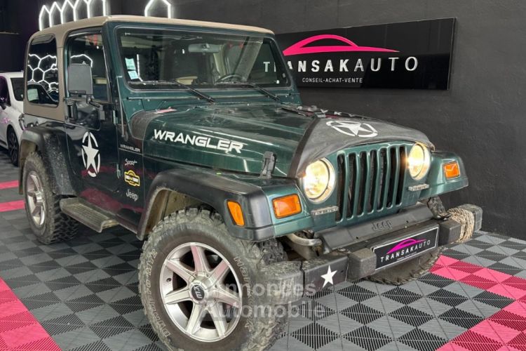 Jeep Wrangler Sport 118 ch 2.5L i Sport ~ HardTop Amovible ~ Crochet d'attelage ~ Radio - <small></small> 20.490 € <small>TTC</small> - #1