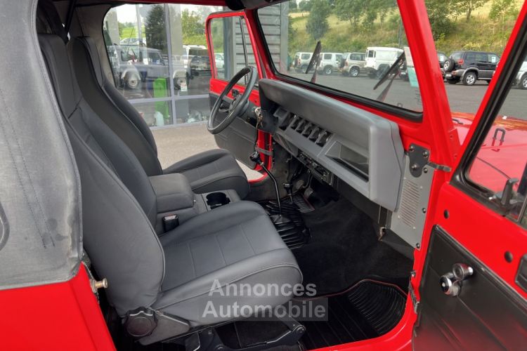 Jeep Wrangler YJ 2.5 L Essence - <small></small> 18.700 € <small></small> - #11