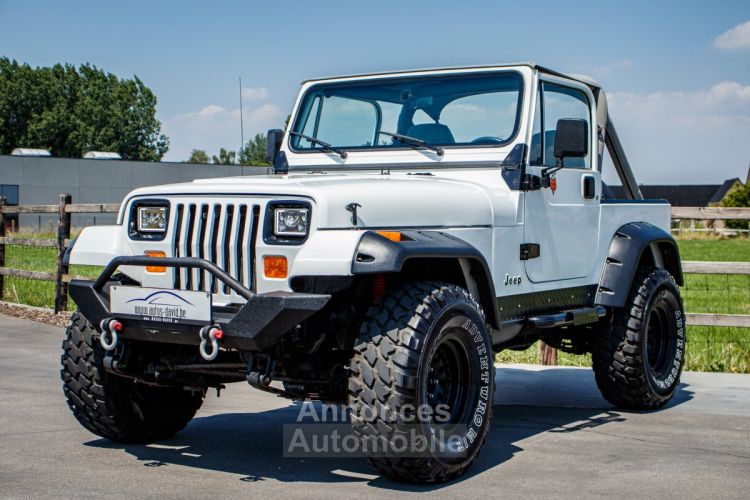 Jeep Wrangler YJ 4.2 4X4 Automaat SOFT TOP - OLDTIMER - LED KOPLAMPEN - BLAUPUNKT - ACHTERBANK - <small></small> 21.500 € <small>TTC</small> - #3