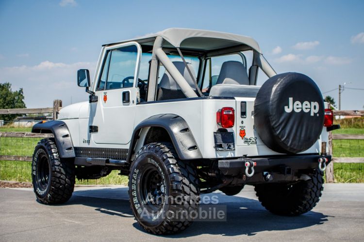 Jeep Wrangler YJ 4.2 4X4 Automaat SOFT TOP - OLDTIMER - LED KOPLAMPEN - BLAUPUNKT - ACHTERBANK - <small></small> 21.500 € <small>TTC</small> - #9