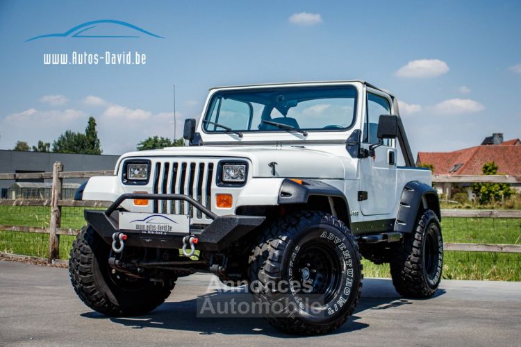 Jeep Wrangler YJ 4.2 4X4 Automaat SOFT TOP - OLDTIMER - LED KOPLAMPEN - BLAUPUNKT - ACHTERBANK - <small></small> 21.500 € <small>TTC</small> - #31