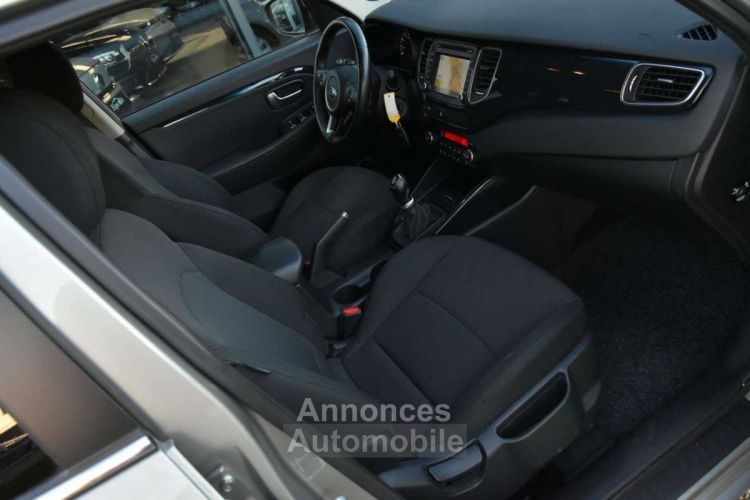 Kia Carens 1.6i Navi Edition - CAMERA - PDC V&A - 7PLAATS - CRUISE - - <small></small> 13.500 € <small>TTC</small> - #13