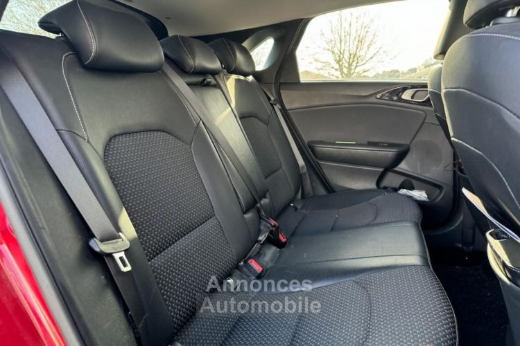 Kia Cee'd Ceed 1.0 T-GDI 120CH EDITION-1 TOIT OUVRANT-PANORAMIQUE 1ERE MAIN - <small></small> 11.490 € <small>TTC</small> - #18