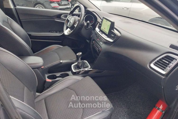 Kia Cee'd Ceed / 1.4i More-GPS-CAR-PLAY-CLIM-GARANTIE.12.MOIS-- - <small></small> 12.990 € <small>TTC</small> - #9