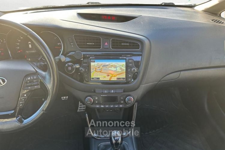 Kia Cee'd Ceed 1.6 CRDI 125 PREMIUM ( TOIT OUVRANT, SIÈGES ÉLECTRIQUES, GPS TACTILE ) - <small></small> 7.990 € <small>TTC</small> - #13