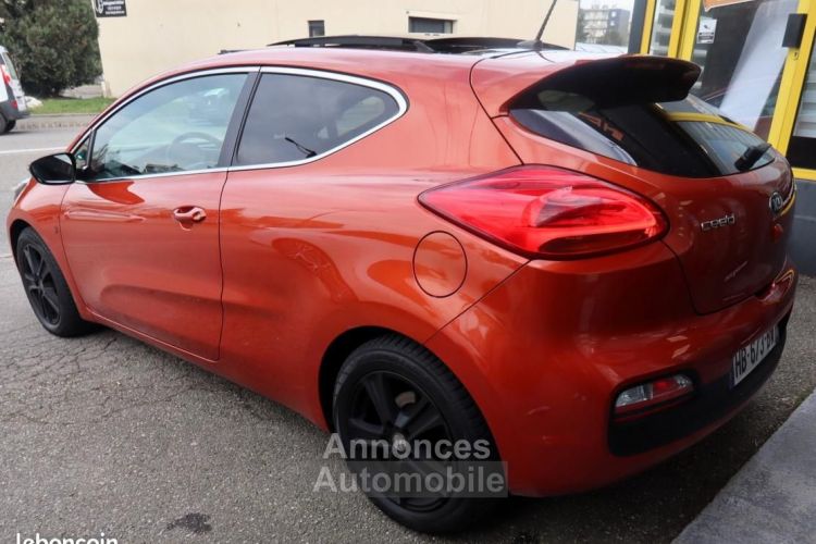 Kia Cee'd Ceed 1.6 CRDI 128CH DYNAMIC + TOIT PANO OUVRANT SIEGES CHAUFFANTS VOLANT CHAUFFANT CAME... - <small></small> 8.489 € <small>TTC</small> - #4