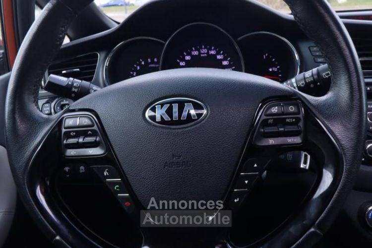 Kia Cee'd Ceed 1.6 CRDI 128CH DYNAMIC + TOIT PANO OUVRANT SIEGES CHAUFFANTS VOLANT CHAUFFANT CAME... - <small></small> 8.489 € <small>TTC</small> - #19