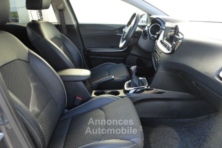 Kia Cee'd Ceed 1.6 CRDI MORE - <small></small> 17.950 € <small>TTC</small> - #3