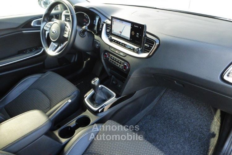 Kia Cee'd Ceed 1.6 CRDI MORE - <small></small> 17.950 € <small>TTC</small> - #43