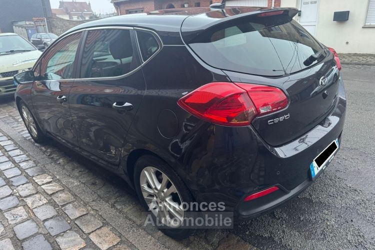 Kia Cee'd Ceed II 1.6 crdi Eco dynamic 110 cv (5cv ) crit'air 2 - <small></small> 7.590 € <small>TTC</small> - #4