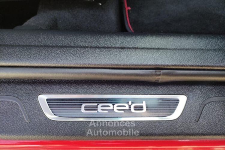 Kia Cee'd CEED III 1.0L T-GDI 120CV GT-LINE - <small></small> 13.490 € <small>TTC</small> - #31