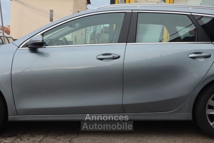 Kia Cee'd SW Ceed 1.6 CRDI 135 CH ACTIVE BUSINESS + 4 PNEUS ETE SUR JANTES SIEGES AV & VOLANT CHAUFFANTS - <small></small> 17.489 € <small>TTC</small> - #3