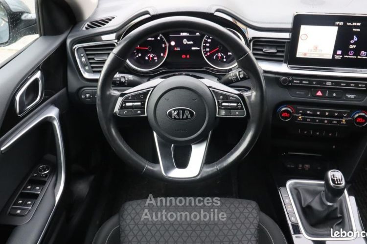 Kia Cee'd SW Ceed 1.6 CRDI 135 CH ACTIVE BUSINESS + 4 PNEUS ETE SUR JANTES SIEGES AV & VOLANT CHAUFFANTS - <small></small> 17.489 € <small>TTC</small> - #17