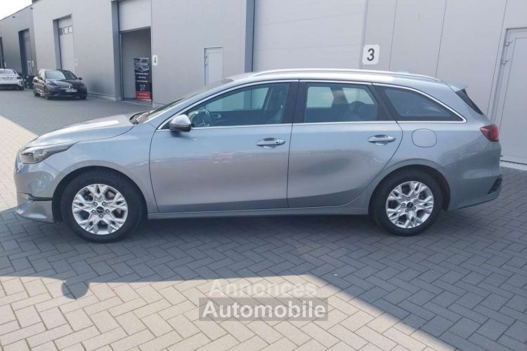 Kia Cee'd SW Ceed / 1.6 CRDi MHEV-GPS-CAMERA-ANDROID.AUTO-GARANTIE- - <small></small> 18.990 € <small>TTC</small> - #4