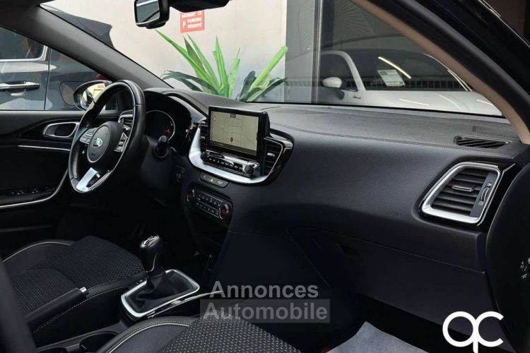 Kia Cee'd SW Ceed / 1.6 DIESEL 1ER PROPRIO GARANTIE - <small></small> 16.990 € <small>TTC</small> - #11