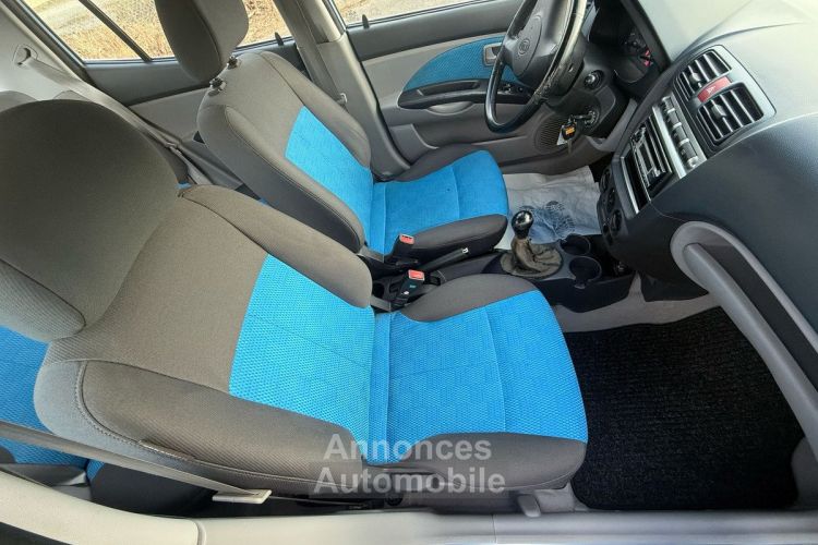 Kia Picanto 1.1i 65ch (4 cv) BVM5 Bleu 5 portes Finition EX Pack + 2004 88 000km GARANTIE - <small></small> 4.990 € <small>TTC</small> - #10