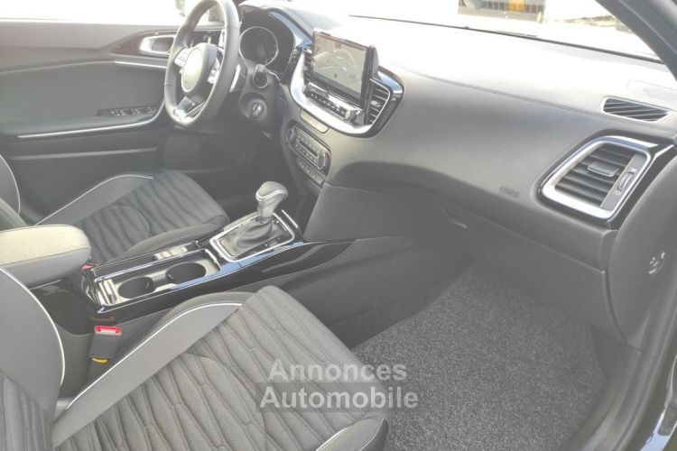 Kia ProCeed 1.5 T-GDI Essence DCT7 140 Ch GT-line , Garantie Constructeur 7 ans - <small></small> 29.990 € <small>TTC</small> - #15