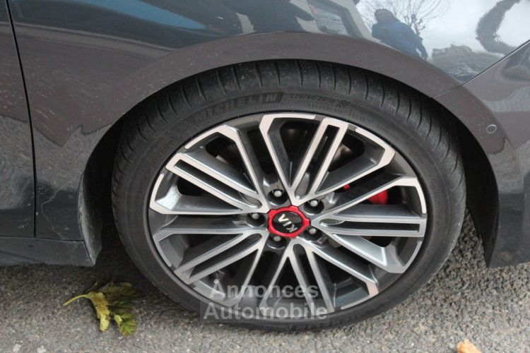 Kia ProCeed 1.6 T-GDI 204 ISG GT DCT7 - <small></small> 25.990 € <small>TTC</small> - #26