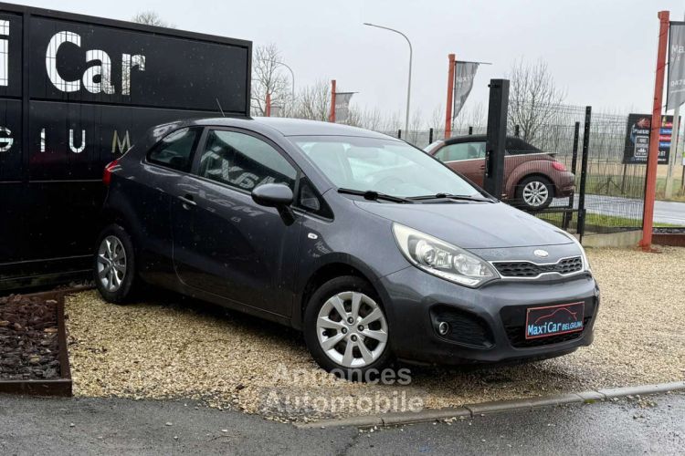 Kia Rio 1.1 CRDi 46.800 km Caméra de recul GPS - <small></small> 7.490 € <small>TTC</small> - #2