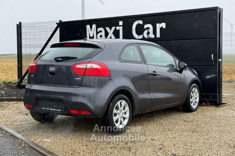 Kia Rio 1.1 CRDi 46.800 km Caméra de recul GPS - <small></small> 7.490 € <small>TTC</small> - #4