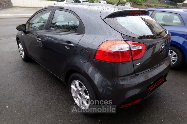 Kia Rio 1.1CRDI - <small></small> 5.750 € <small>TTC</small> - #3