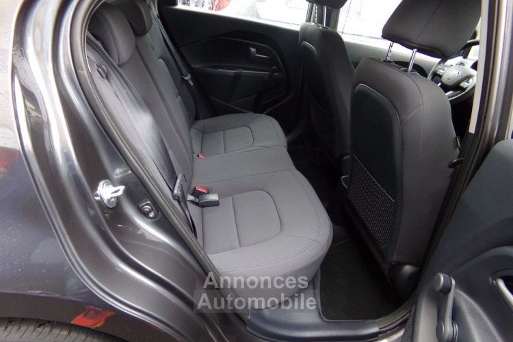 Kia Rio 1.1CRDI - <small></small> 5.750 € <small>TTC</small> - #9