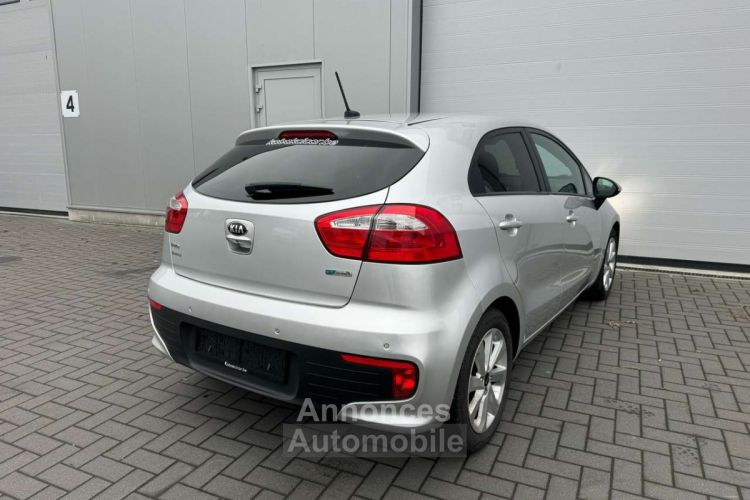 Kia Rio 1.2i World Edition -- GPS CAMERA GARANTIE 12 - <small></small> 9.990 € <small>TTC</small> - #6