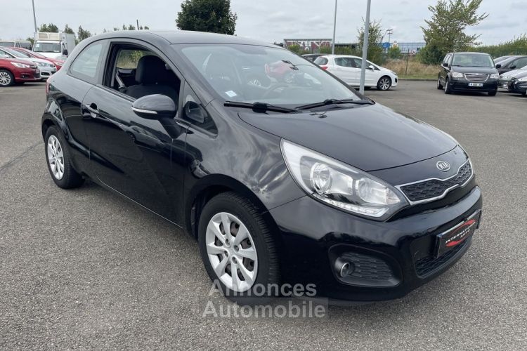 Kia Rio 1.4 CRDI STYLE 3P - <small></small> 7.990 € <small>TTC</small> - #12