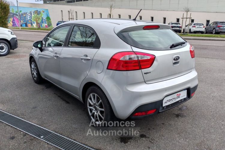 Kia Rio 1.4 Premium 110 5P 2eme Main 82500kms - <small></small> 6.990 € <small>TTC</small> - #5