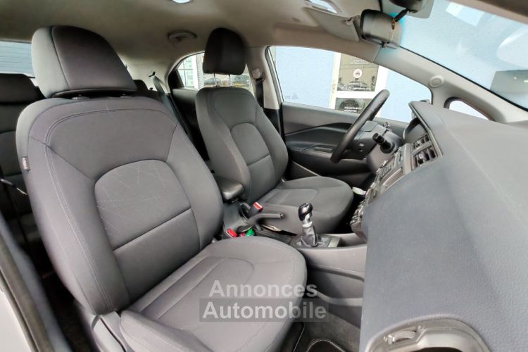 Kia Rio 1.4 Premium 110 5P 2eme Main 82500kms - <small></small> 6.990 € <small>TTC</small> - #25