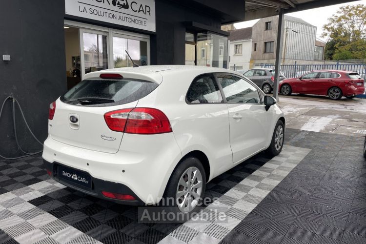 Kia Rio 1.4L 109 Style - 3P - <small></small> 6.990 € <small>TTC</small> - #12